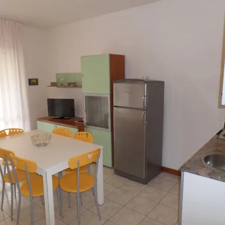דירה Comfortable Vacation Retreat For Five Guests *