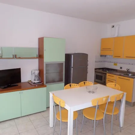 Comfortable Vacation Retreat For Five Guests *